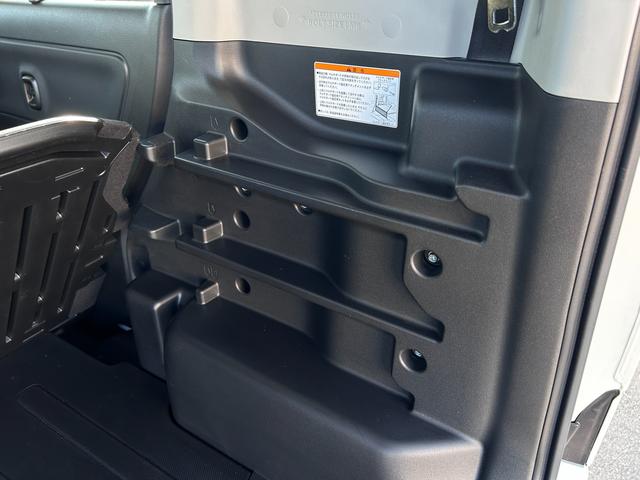 スペーシアベース ＸＦ　２型　後席右側パワースライドドア　後席右側パワースライドドア装備　衝突被害軽減システム　アダプティブクルーズコントロール　ＬＥＤヘッドランプ　ルーフレール　シートヒーター　１４インチアルミホイール　ＵＳＢ電源ソケット（12枚目）