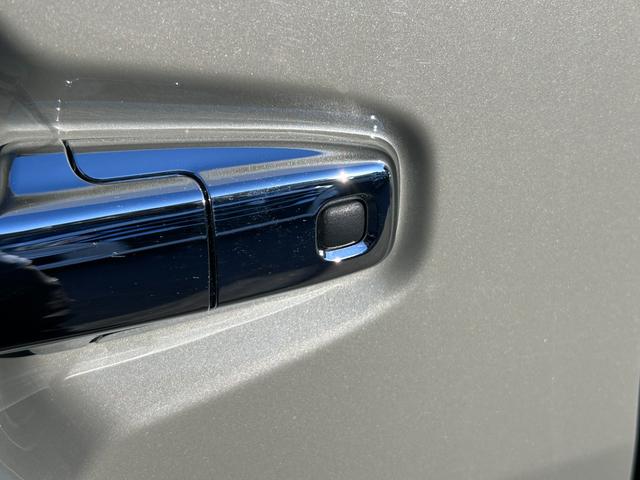 ワゴンＲスマイル ＨＹＢＲＩＤ　Ｘ　３型　クリームコーデ　全方位モニターナビ　全方位モニターナビ　スズキコネクト　衝突被害軽減システム　ＬＥＤヘッドランプ　両側パワースライドドア　アダプティブクルーズコントロール　マイルドハイブリッド　　ＵＳＢ電源ソケット　シートヒーター（29枚目）