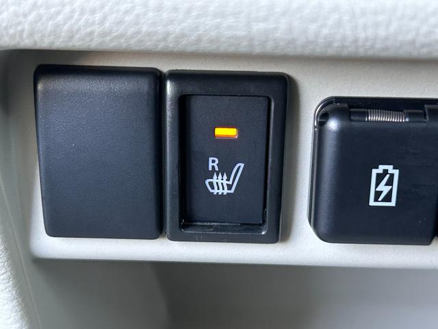 アルトラパン Ｇ　５型　ＵＳＢ電源ソケット　シートヒーター　衝突被害軽減システム　オートライトシステム　キーレスプッシュスタート　運転席シートヒーター　リモート格納ドアミラー　ＵＳＢ電源ソケット　アイドリングストップシステム　盗難抑止システム（18枚目）