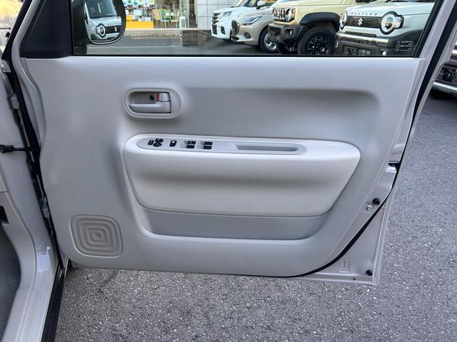 アルトラパン Ｇ　５型　ＵＳＢ電源ソケット　シートヒーター　衝突被害軽減システム　オートライトシステム　キーレスプッシュスタート　運転席シートヒーター　リモート格納ドアミラー　ＵＳＢ電源ソケット　アイドリングストップシステム　盗難抑止システム（41枚目）