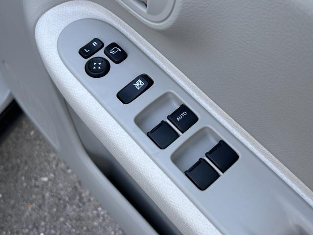 アルトラパン Ｇ　５型　ＵＳＢ電源ソケット　シートヒーター　衝突被害軽減システム　オートライトシステム　キーレスプッシュスタート　運転席シートヒーター　リモート格納ドアミラー　ＵＳＢ電源ソケット　アイドリングストップシステム　盗難抑止システム（42枚目）