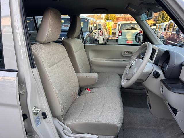 アルトラパン Ｇ　５型　ＵＳＢ電源ソケット　シートヒーター　衝突被害軽減システム　オートライトシステム　キーレスプッシュスタート　運転席シートヒーター　リモート格納ドアミラー　ＵＳＢ電源ソケット　アイドリングストップシステム　盗難抑止システム（45枚目）