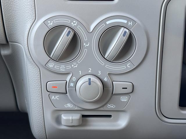 アルトラパン Ｇ　５型　ＵＳＢ電源ソケット　シートヒーター　衝突被害軽減システム　オートライトシステム　キーレスプッシュスタート　運転席シートヒーター　リモート格納ドアミラー　ＵＳＢ電源ソケット　アイドリングストップシステム　盗難抑止システム（57枚目）