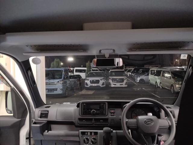 ハイゼットカーゴ DX サポカーSワイド適合 オーディオ エアコン アクセサリーソケット コーナーセンサー アイドリングストップ 光軸調整ダイヤル 横滑り防止機能 誤発進抑制機能 パワーウインドウ キーレス(17枚目)