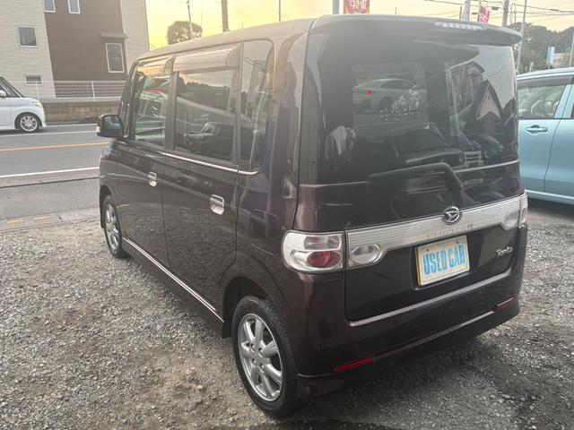 タント カスタムＸ　車検８年１０月　キーレス　純正アルミ　ドアバイザー（9枚目）