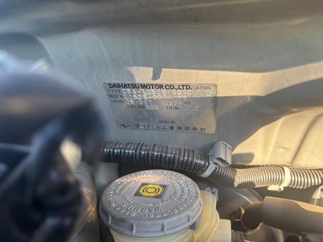 ムーヴ カスタム RS 走行24,192キロ 車検8年11月 キーレス ドアバイザー 純正アルミ(17枚目)