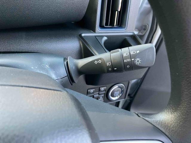 タント カスタムX LEDヘッドライト/両側電動スライドドア/コーナーセンサー/アイドリングストップ/衝突回避支援システム/横滑り防止装置/オートエアコン/アルミホイール/キーフリーシステム/電動格納ミラー/オートライト(32枚目)