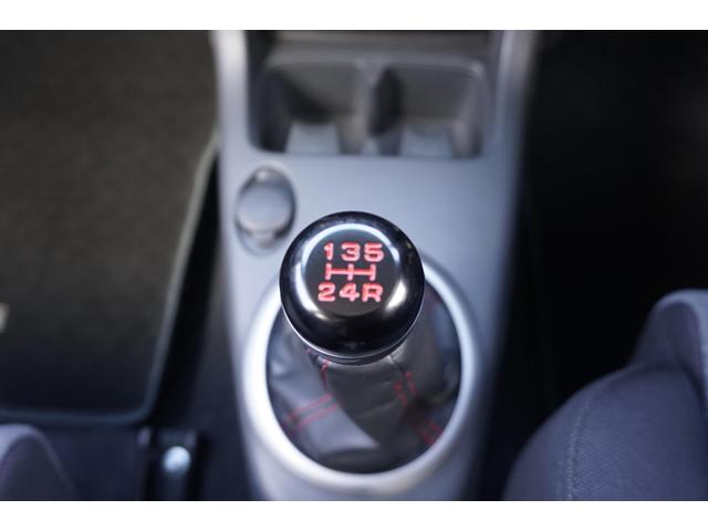 スイフト スポーツ 1年保証付 マニュアル車 ETC HIDヘッドライト スマートキー オートエアコン フォグランプ 電動格納ミラー ウィンカーミラー バニティミラー 純正アルミホイール 純正RECAROシート(18枚目)