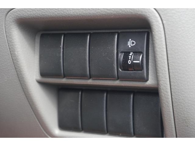 NV100クリッパーバン DX 1年保証付 純正オーディオ ラジオ 両側スライドドア ヘッドライトレベライザー スペアキー エアコン ドアバイザー 運転席・助手席エアバッグ(23枚目)