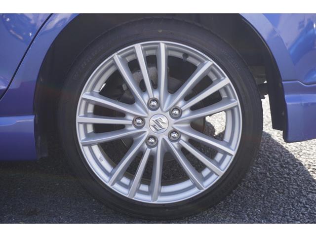 自慢の１年保証！消耗品を除く全部位対応の業界トップクラスの幅広い保証内容となっております。全国どこのディーラーなどでも対応可能。お客様に合わせた幅広い保証内容で快適なカーライフをサポートします。