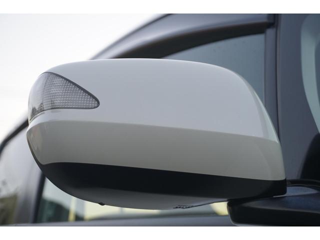 フィットハイブリッド スマートセレクション　１年保証付　純正ＨＤＤナビ　ワンセグＴＶ　バックカメラ　ＣＤ・ＤＶＤ再生　ステアリングスイッチ　ＨＩＤヘッドライト　オートライト　スマートキー　クルーズコントロール　オートエアコン　電動格納ミラー（45枚目）