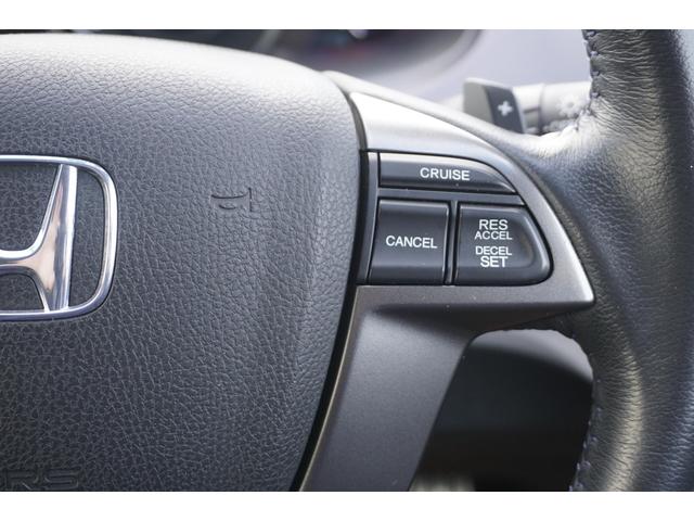 オデッセイ アブソルート　１年保証付　純正ＨＤＤナビ　ワンセグＴＶ　バックカメラ　ＥＴＣ　フリップダウンモニター　ＨＩＤヘッドライト　オートライト　ＣＤ・ＤＶＤ再生　スマートキー　クルーズコントロール　ステアリングスイッチ（21枚目）