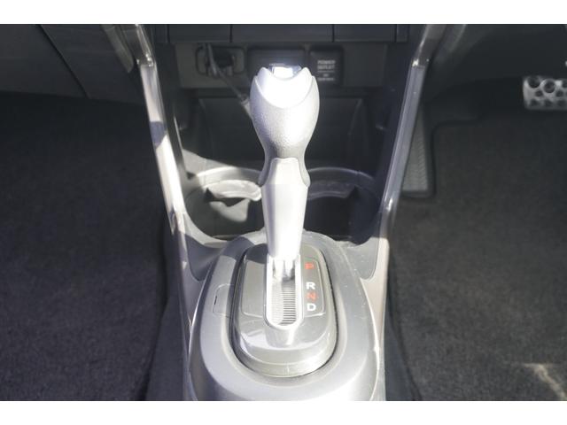 ＣＲ－Ｚ αブラックレーベル　１年保証付　純正ＨＤＤナビ　ワンセグＴＶ　バックカメラ　ＥＴＣ　ＣＤ・ＤＶＤ再生　クルーズコントロール　ステアリングスイッチ　ＨＩＤヘッドライト　オートライト　スマートキー　パドルシフト　フォグランプ（48枚目）