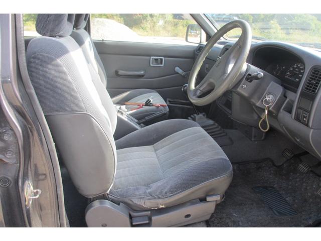 ダットサンピックアップ ダブルキャブ　ディーゼル　マニュアル　４ナンバー　小型貨物　ＫＣ－ＢＭＤ２１（6枚目）