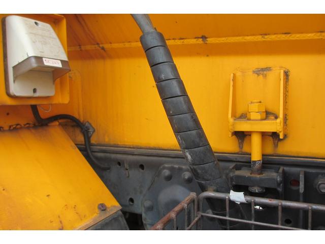 エルフトラック 吸引車 バキューム 清掃車 汚泥吸引車 高圧洗浄車 トランスモービル TM-02KVJP 0610030 WOMA 552-P35 22Mpa 103L/min ステンレス(タンク ハッチ 鏡)(13枚目)