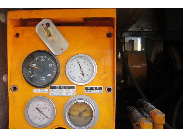 エルフトラック 吸引車 バキューム 清掃車 汚泥吸引車 高圧洗浄車 トランスモービル TM-02KVJP 0610030 WOMA 552-P35 22Mpa 103L/min ステンレス(タンク ハッチ 鏡)(17枚目)