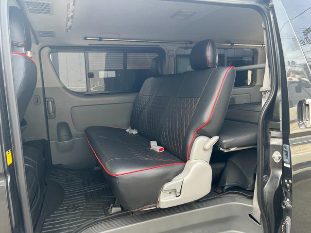 ハイエースバン ロングスーパーGL ディーゼル 4WD フロントバンパーガード デジタルミラー 100V電源 HDDナビ ETC2.0 ベットキット バックモニター WエアバックWエアコン シートカバー リアシートベルト(19枚目)