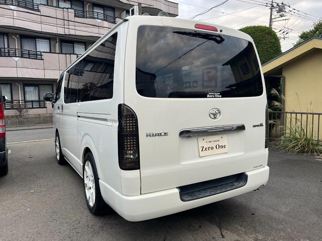 ハイエースバン ロングスーパーＧＬ　エセックス１８インチアルミ　新品１．５インチブロック　アルパインＨＤＤナビ　フルセグ　バックモニター　ＤＶＤ再生可能　ミュージックサーバー　１００Ｖ電源　リアシートベルト　シートカバー　ベットキット（10枚目）