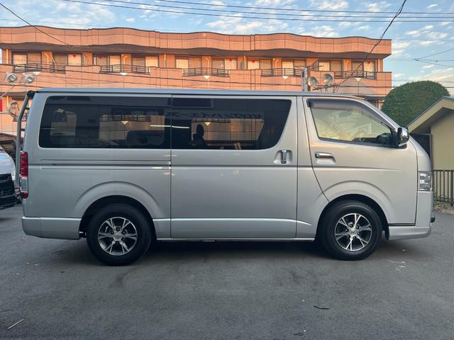 ハイエースバン ロングスーパーＧＬ　４型スーパーＧＬ　スマートキー　ワンオーナー車　ＴＲＤリップ　純正ＬＥＤライト　アルパインＳＤナビ　ビルトインＥＴＣ　バックモニター　フルセグ　Ｂオーディオ　純正セキュリティ　ＯＰアルミ（5枚目）