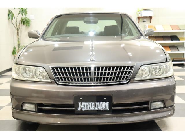 ローレル メダリストＧ　ＭＴ載せ替え／エンケイ新品１８ＡＷ／新品シートカバー／エアロ／車高調／社外マフラー／追加メーター／ナビ／ＥＴＣ／色替車（3枚目）