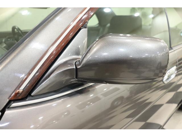 ローレル メダリストＧ　ＭＴ載せ替え／エンケイ新品１８ＡＷ／新品シートカバー／エアロ／車高調／社外マフラー／追加メーター／ナビ／ＥＴＣ／色替車（9枚目）