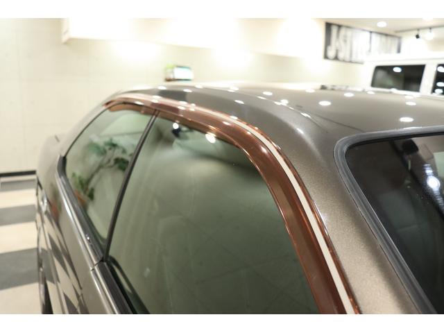 ローレル メダリストＧ　ＭＴ載せ替え／エンケイ新品１８ＡＷ／新品シートカバー／エアロ／車高調／社外マフラー／追加メーター／ナビ／ＥＴＣ／色替車（12枚目）