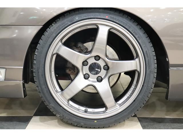 ローレル メダリストＧ　ＭＴ載せ替え／エンケイ新品１８ＡＷ／新品シートカバー／エアロ／車高調／社外マフラー／追加メーター／ナビ／ＥＴＣ／色替車（25枚目）