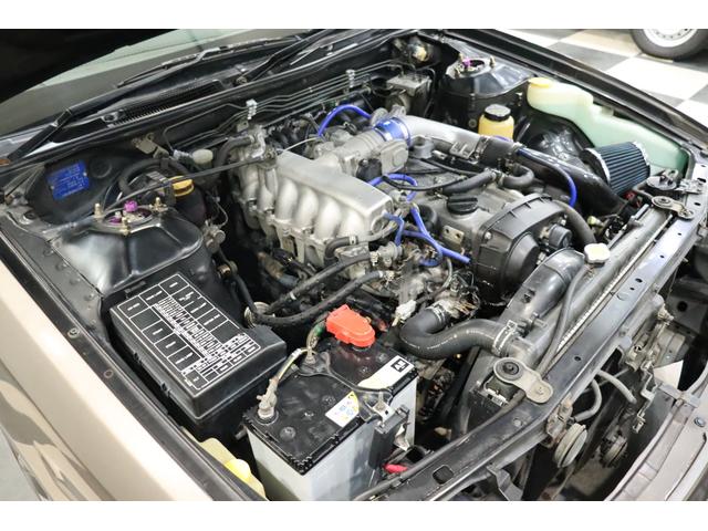 ローレル メダリストＧ　ＭＴ載せ替え／エンケイ新品１８ＡＷ／新品シートカバー／エアロ／車高調／社外マフラー／追加メーター／ナビ／ＥＴＣ／色替車（30枚目）