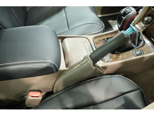 ローレル メダリストＧ　ＭＴ載せ替え／エンケイ新品１８ＡＷ／新品シートカバー／エアロ／車高調／社外マフラー／追加メーター／ナビ／ＥＴＣ／色替車（39枚目）