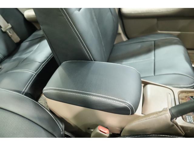 ローレル メダリストＧ　ＭＴ載せ替え／エンケイ新品１８ＡＷ／新品シートカバー／エアロ／車高調／社外マフラー／追加メーター／ナビ／ＥＴＣ／色替車（40枚目）