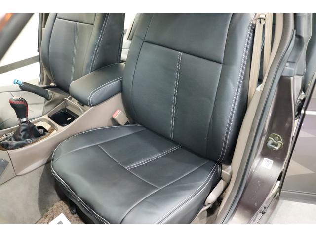 ローレル メダリストＧ　ＭＴ載せ替え／エンケイ新品１８ＡＷ／新品シートカバー／エアロ／車高調／社外マフラー／追加メーター／ナビ／ＥＴＣ／色替車（49枚目）