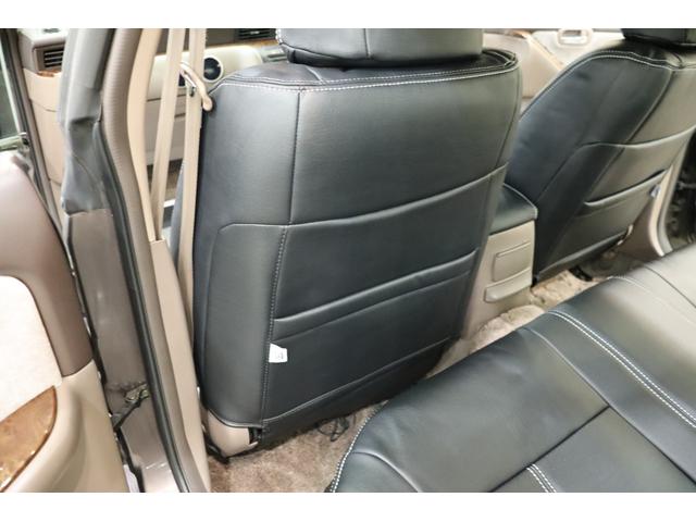 ローレル メダリストＧ　ＭＴ載せ替え／エンケイ新品１８ＡＷ／新品シートカバー／エアロ／車高調／社外マフラー／追加メーター／ナビ／ＥＴＣ／色替車（50枚目）