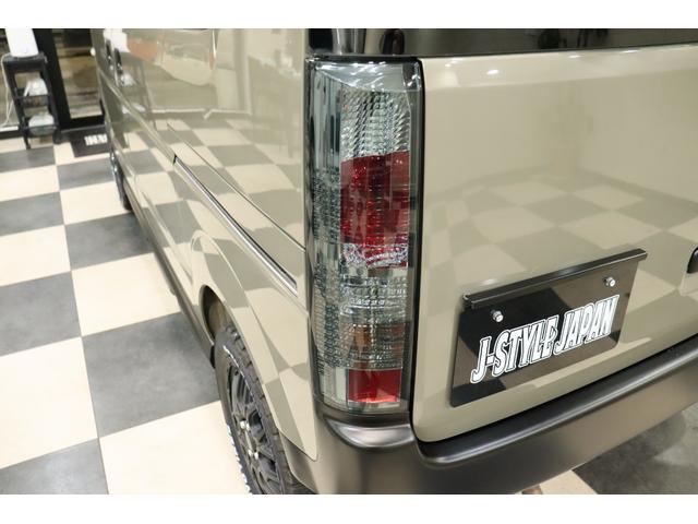 エブリイワゴン ＰＺターボスペシャル　４ＷＤ／ハイルーフ／両側パワースライドドア／新品１５ＡＷ／リフトアップ／ショートバンパー／スキッドバンパー／ヘッドライトインナーブラック塗装／テールレンズキャンディーブラック塗装／色替車（22枚目）