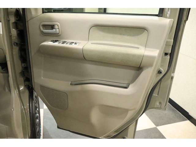 エブリイワゴン ＰＺターボスペシャル　４ＷＤ／ハイルーフ／両側パワースライドドア／新品１５ＡＷ／リフトアップ／ショートバンパー／スキッドバンパー／ヘッドライトインナーブラック塗装／テールレンズキャンディーブラック塗装／色替車（48枚目）