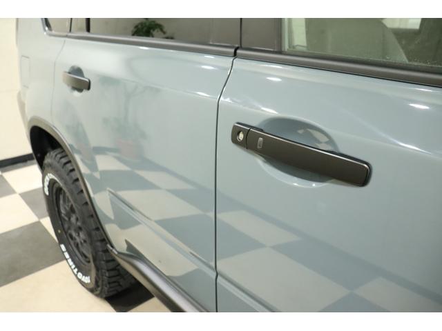 エクストレイル ２０Ｘｔｔ　４ＷＤ　新品１６ＡＷ　オープンカントリーＲ／Ｔ　リフトアップ　新品キャリア＆カーゴ　ヘッドライトインナーブラック　テールレンズキャンディー塗装　ナビ　ＥＴＣ　バックカメラ　ＨＩＤ　色替車（24枚目）