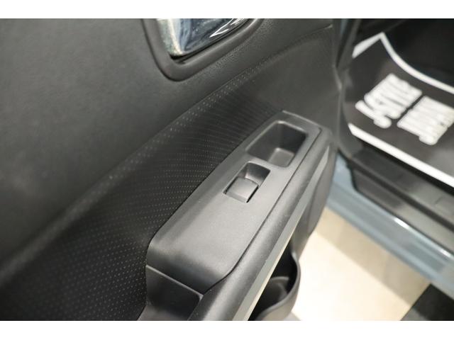 エクストレイル ２０Ｘｔｔ　４ＷＤ　新品１６ＡＷ　オープンカントリーＲ／Ｔ　リフトアップ　新品キャリア＆カーゴ　ヘッドライトインナーブラック　テールレンズキャンディー塗装　ナビ　ＥＴＣ　バックカメラ　ＨＩＤ　色替車（58枚目）