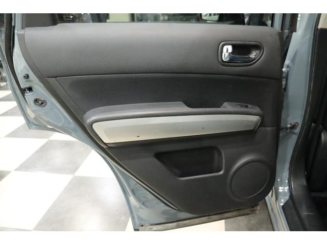 エクストレイル ２０Ｘｔｔ　４ＷＤ　新品１６ＡＷ　オープンカントリーＲ／Ｔ　リフトアップ　新品キャリア＆カーゴ　ヘッドライトインナーブラック　テールレンズキャンディー塗装　ナビ　ＥＴＣ　バックカメラ　ＨＩＤ　色替車（65枚目）