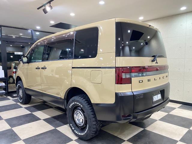 デリカＤ：５ Ｇ　パワーパッケージ　４ＷＤ　新品１６ＡＷ　リフトアップ　バンパーガード　ナビ　ＥＴＣ　色替車（15枚目）