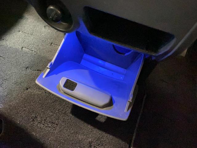 デリカＤ：５ Ｇ　パワーパッケージ　４ＷＤ　新品１６ＡＷ　リフトアップ　バンパーガード　ナビ　ＥＴＣ　色替車（44枚目）