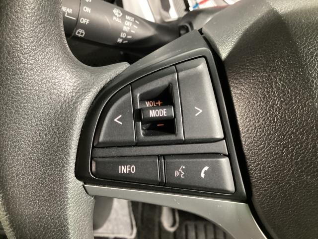 オーディオリモートコントロールスイッチにより、手元でのステレオ操作や、ハンズフリー通話が楽しめます。