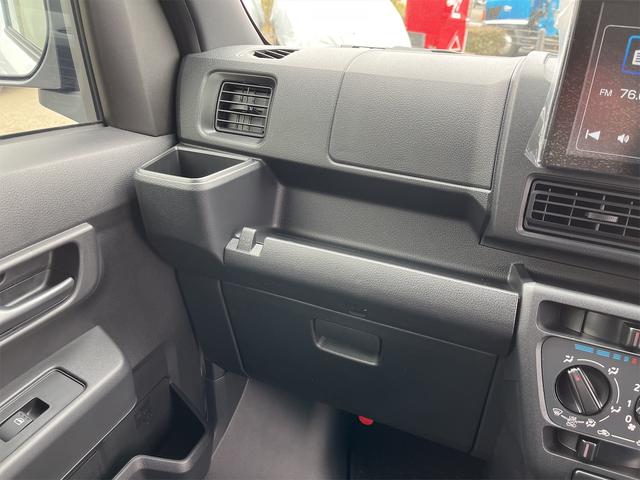 クルーズターボ 届出済み未使用車 9インチディスプレイオーディオ Bカメラ フルセグTV デジタルミラー スマートキー プッシュスタート USBポート LEDヘッドランプ アイドリングストップ マット バイザー(23枚目)