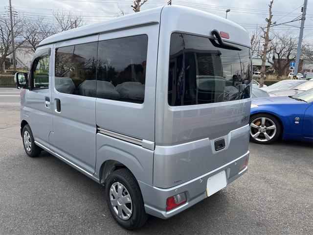 クルーズターボ ターボ 届出済み未使用車 マットバイザー パワーウインドウ プッシュスタート スマートキー Aライト アイドリングストップ 衝突軽減機能 バックソナー フルフラット 分割式リアシート オートハイビーム(11枚目)