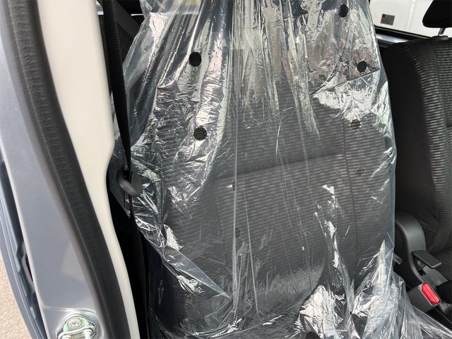 クルーズターボ ターボ 届出済み未使用車 マットバイザー パワーウインドウ プッシュスタート スマートキー Aライト アイドリングストップ 衝突軽減機能 バックソナー フルフラット 分割式リアシート オートハイビーム(14枚目)