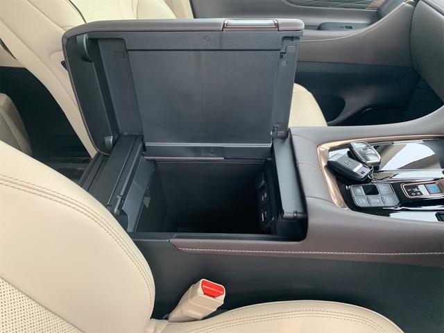 アルファードハイブリッド エグゼクティブラウンジ ワンオーナー シートエアコン デジタルミラー LEDヘッドライト オートマチックハイビーム クリアランスソナー ガラスルーフ スマートキー ナビ Bluetooth シートヒーター ETC オットマン(33枚目)