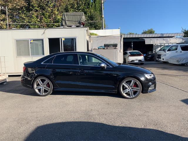 S3セダン ベースグレード ワンオーナー バックモニター シートヒーター パワーシート LEDヘッドライト ナビ オートエアコン スマートキー メモリーナビ 盗難防止 衝突軽減ブレーキ Bluetooth接続(7枚目)