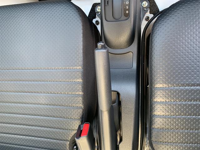 ハイゼットトラック 多目的ダンプ 届出済み未使用車 パワーウィンド スマートキープッシュスタート マニュアルエアコン パートタイム4WD 記録簿 ABS パワステ 運転席エアバッグ オートライト キーレスキー クリソナ 両席エアバッグ(22枚目)