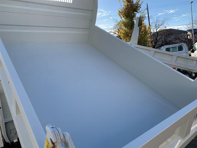 ハイゼットトラック 多目的ダンプ 届出済み未使用車 パワーウィンド スマートキープッシュスタート マニュアルエアコン パートタイム4WD 記録簿 ABS パワステ 運転席エアバッグ オートライト キーレスキー クリソナ 両席エアバッグ(32枚目)