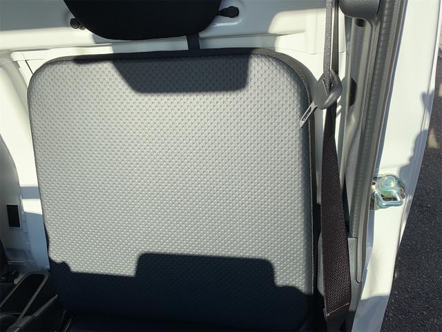 ハイゼットトラック 多目的ダンプ 届出済み未使用車 パワーウィンド スマートキープッシュスタート マニュアルエアコン パートタイム4WD 記録簿 ABS パワステ 運転席エアバッグ オートライト キーレスキー クリソナ 両席エアバッグ(36枚目)