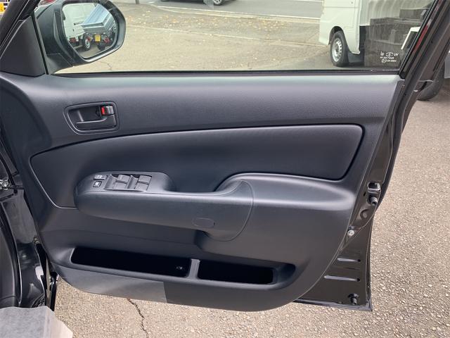 プロボックス ハイブリッドＦ　登録済未使用車　前席シートヒーター　衝突回避システム　　スマートキー　クリアランスソナー　ＵＳＢ接続　１００Ｖ電源　パワーウインドウ　ワイヤレスキー　ＡＣ　パワステ　運転席エアバッグ　ＡＢＳ　記録簿（14枚目）