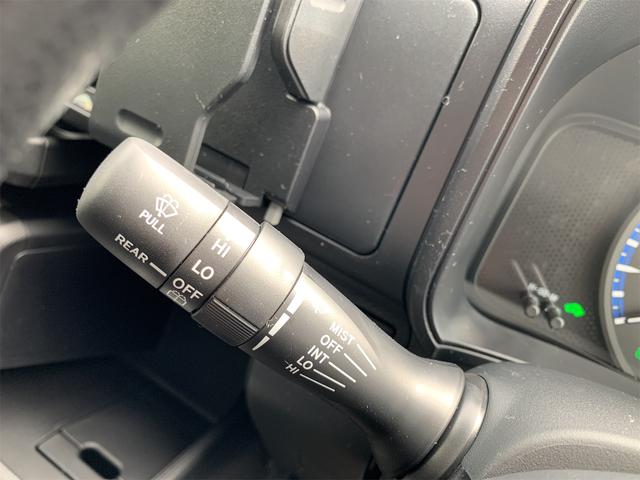 プロボックス ハイブリッドＦ　登録済未使用車　前席シートヒーター　衝突回避システム　　スマートキー　クリアランスソナー　ＵＳＢ接続　１００Ｖ電源　パワーウインドウ　ワイヤレスキー　ＡＣ　パワステ　運転席エアバッグ　ＡＢＳ　記録簿（27枚目）